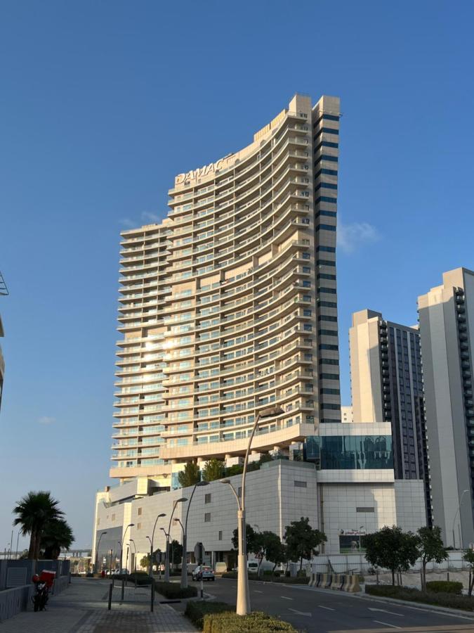 Large Size One Bedroom Apartment With Sea View أبو ظبي المظهر الخارجي الصورة