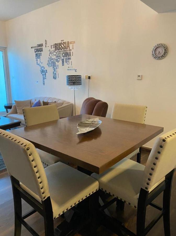 Large Size One Bedroom Apartment With Sea View أبو ظبي المظهر الخارجي الصورة