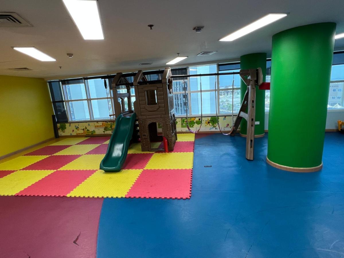 Large Size One Bedroom Apartment With Sea View أبو ظبي المظهر الخارجي الصورة