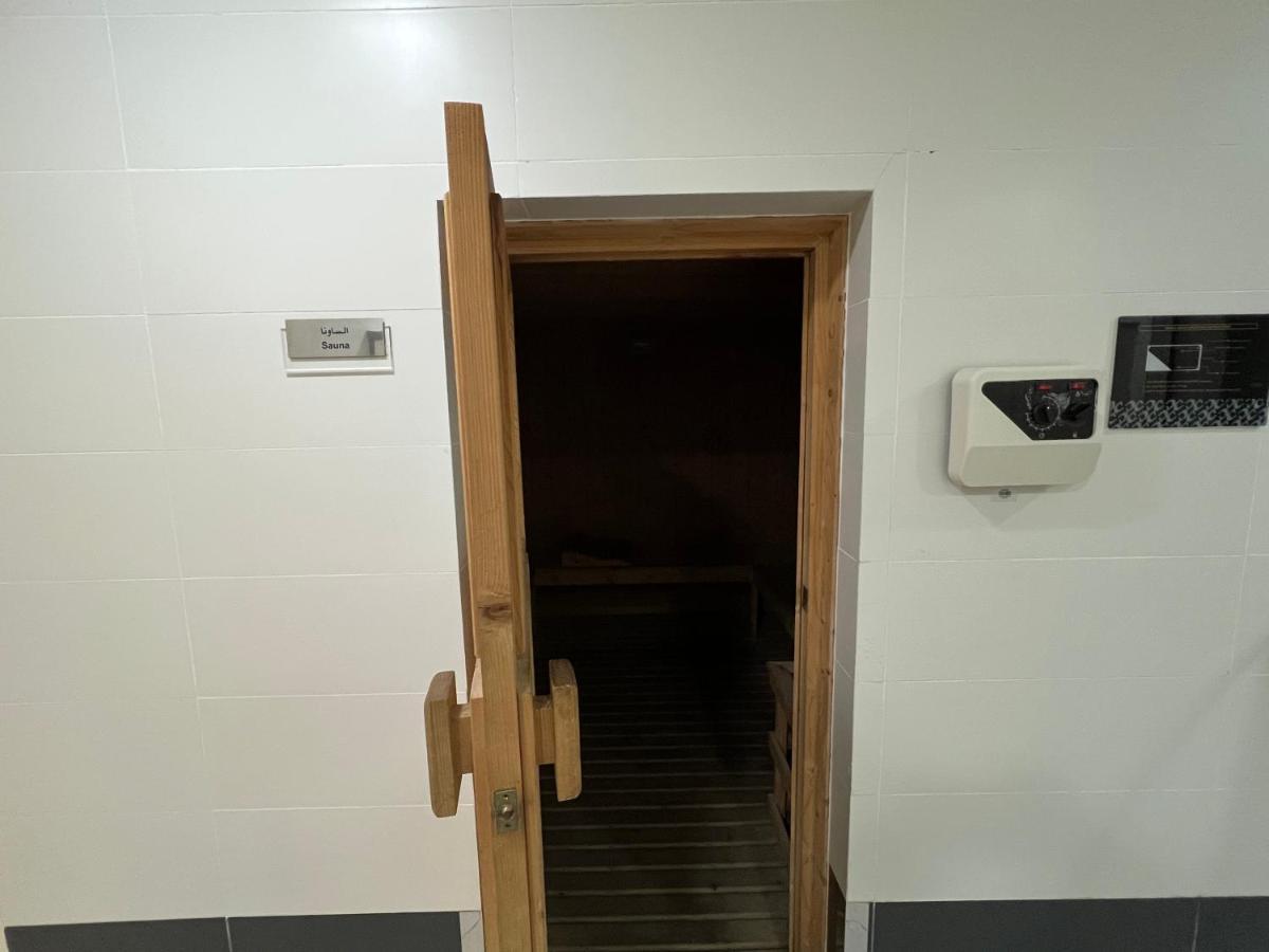 Large Size One Bedroom Apartment With Sea View أبو ظبي المظهر الخارجي الصورة
