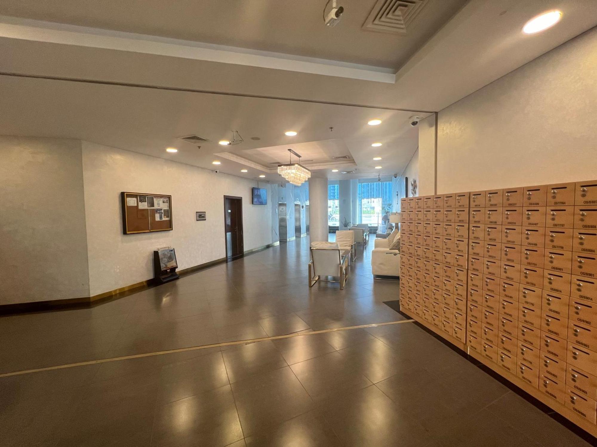 Large Size One Bedroom Apartment With Sea View أبو ظبي المظهر الخارجي الصورة